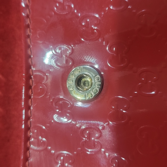 GUCCI GUCCISSMA Wine Patent Leather Continental Bifold Wallet Gold Heart Lock - Picture 3 of 12